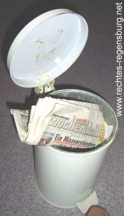 Regensburg Wochenblatt Müll Mülleimer Altpapier